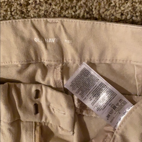 Old navy pixie pants - Picture 2 of 2